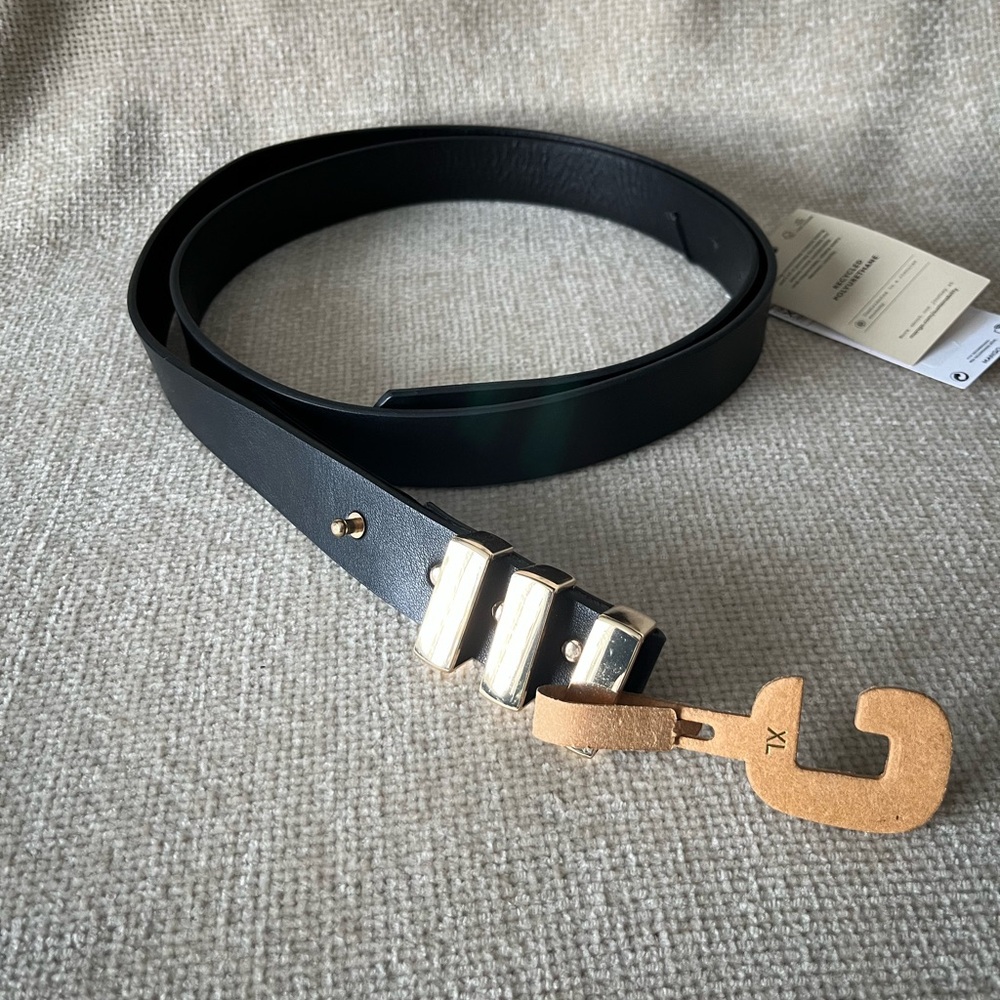NWT Mango Women's Black Belt with Gold Buckle Size XL